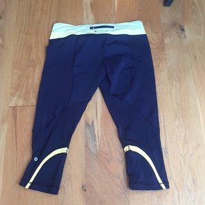 Lululemon Cropped Legging. Size 12
